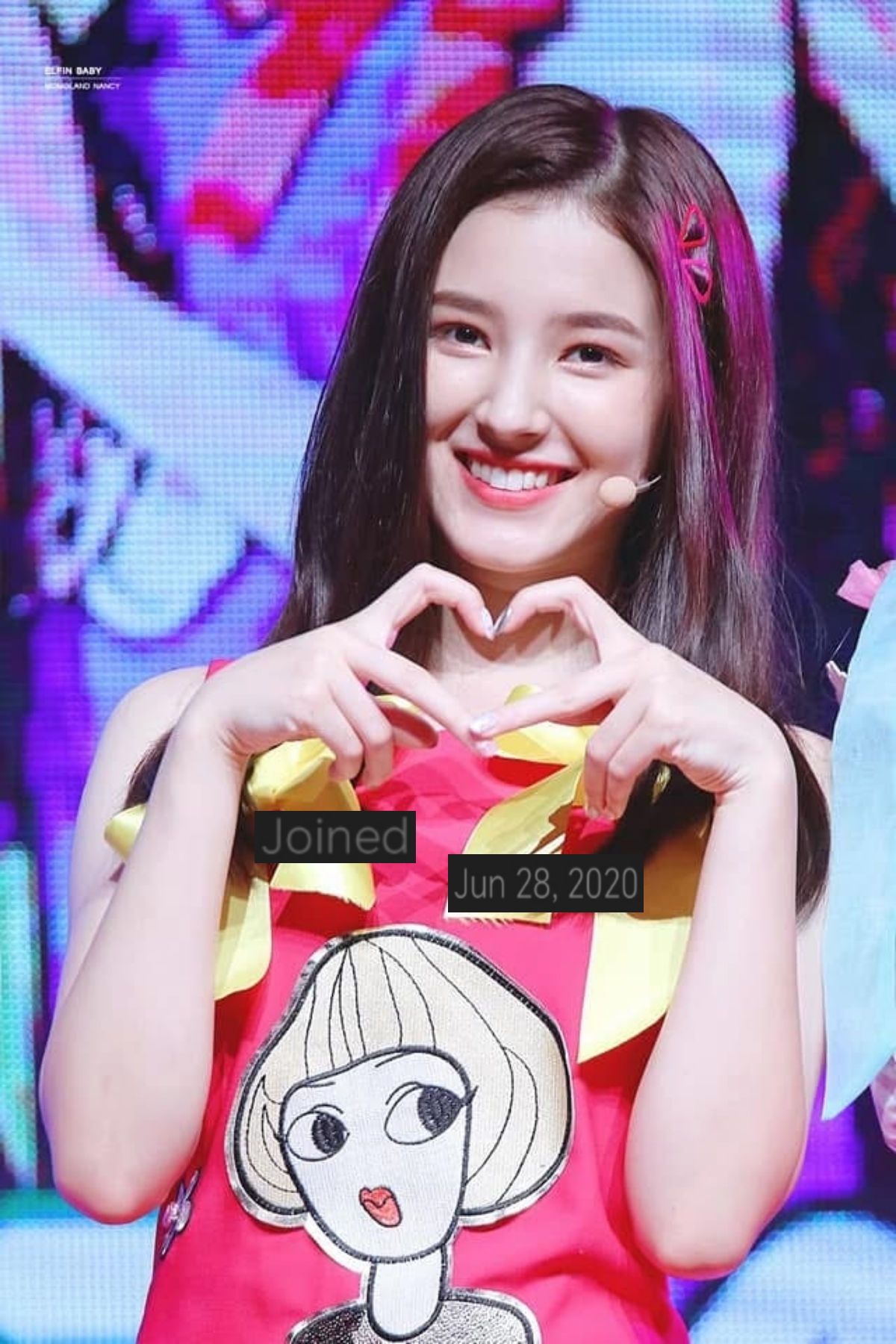 A moment captured by Nancy (MOMOLAND)'s fan