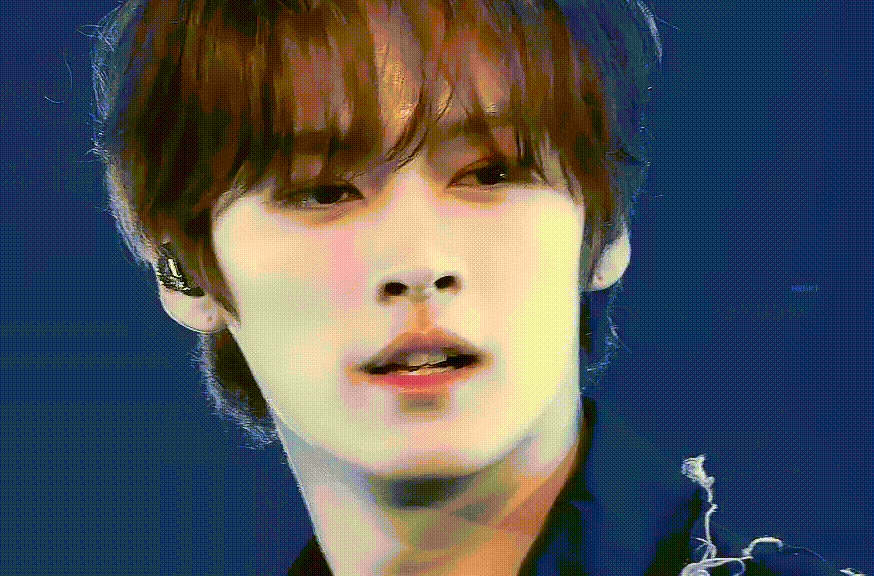 Behind-the-scenes cut of Lee Know (Stray Kids)