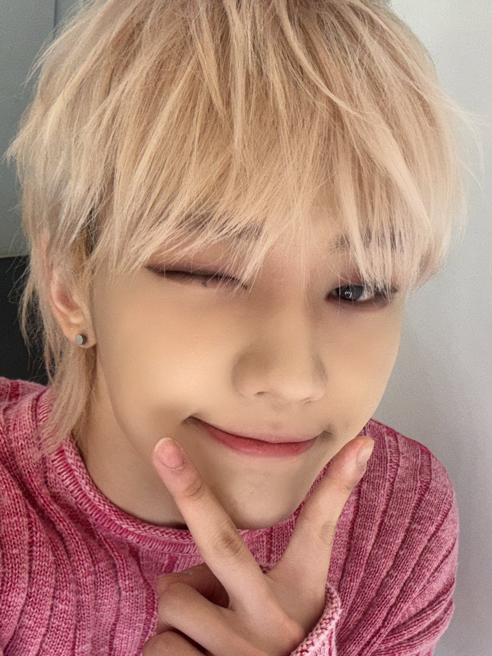 A moment captured by Junhyeok (TNX)'s fan