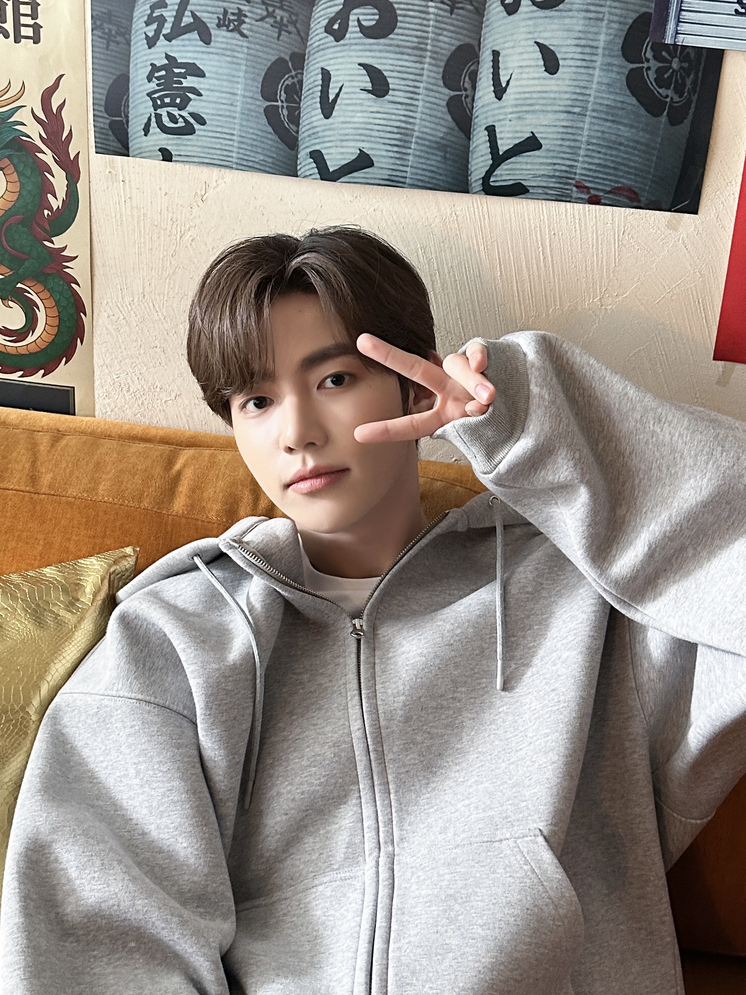 章昊 (ZEROBASEONE)的最新照片