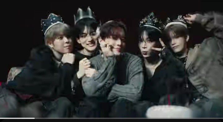 A moment captured by VERIVERY's fan