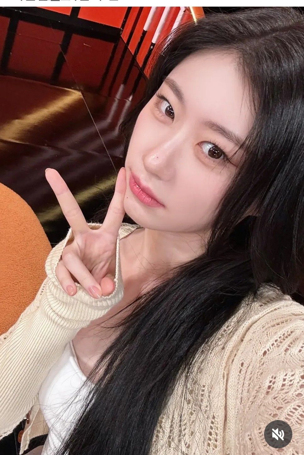 Latest photo of Chaeryeong (ITZY)