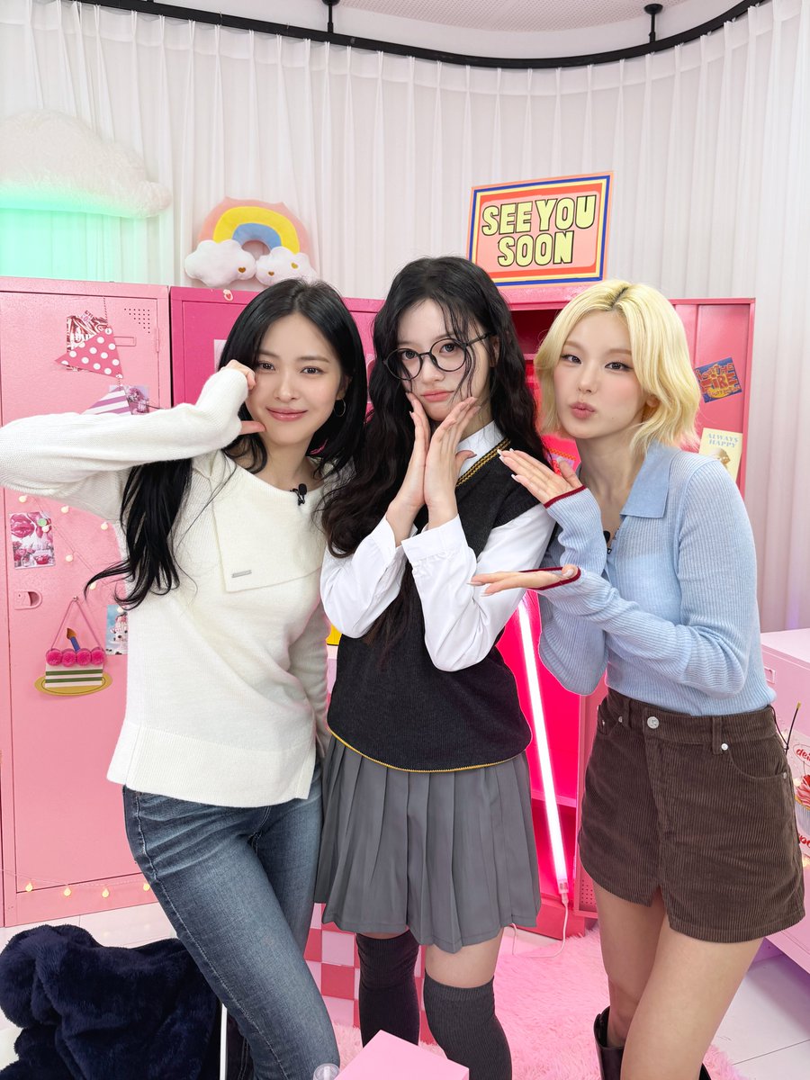 ITZY의 비하인드 컷