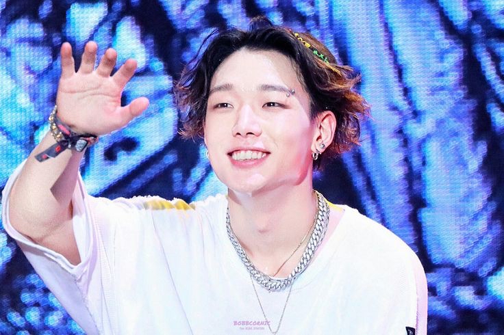 BOBBY (iKON)的最新照片