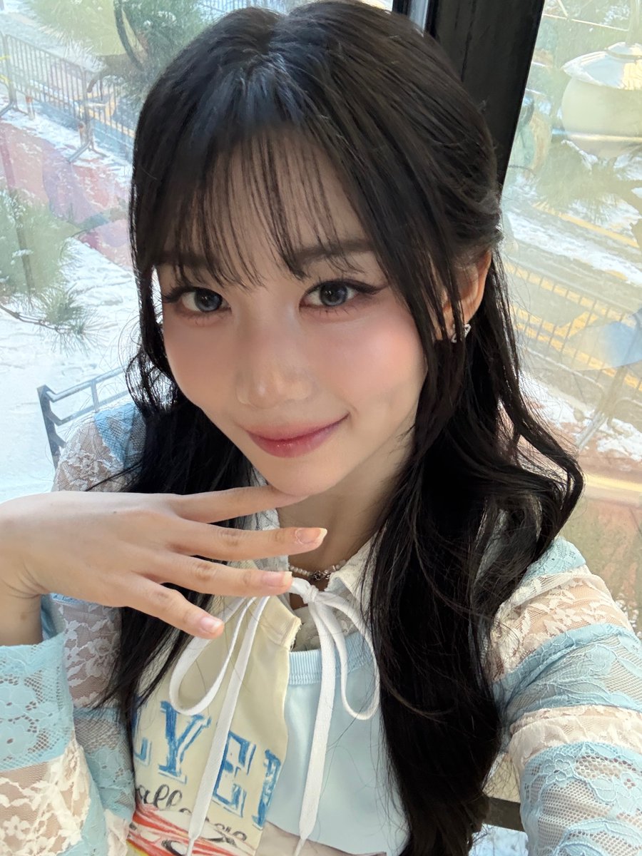 Recent activity shot of tripleS