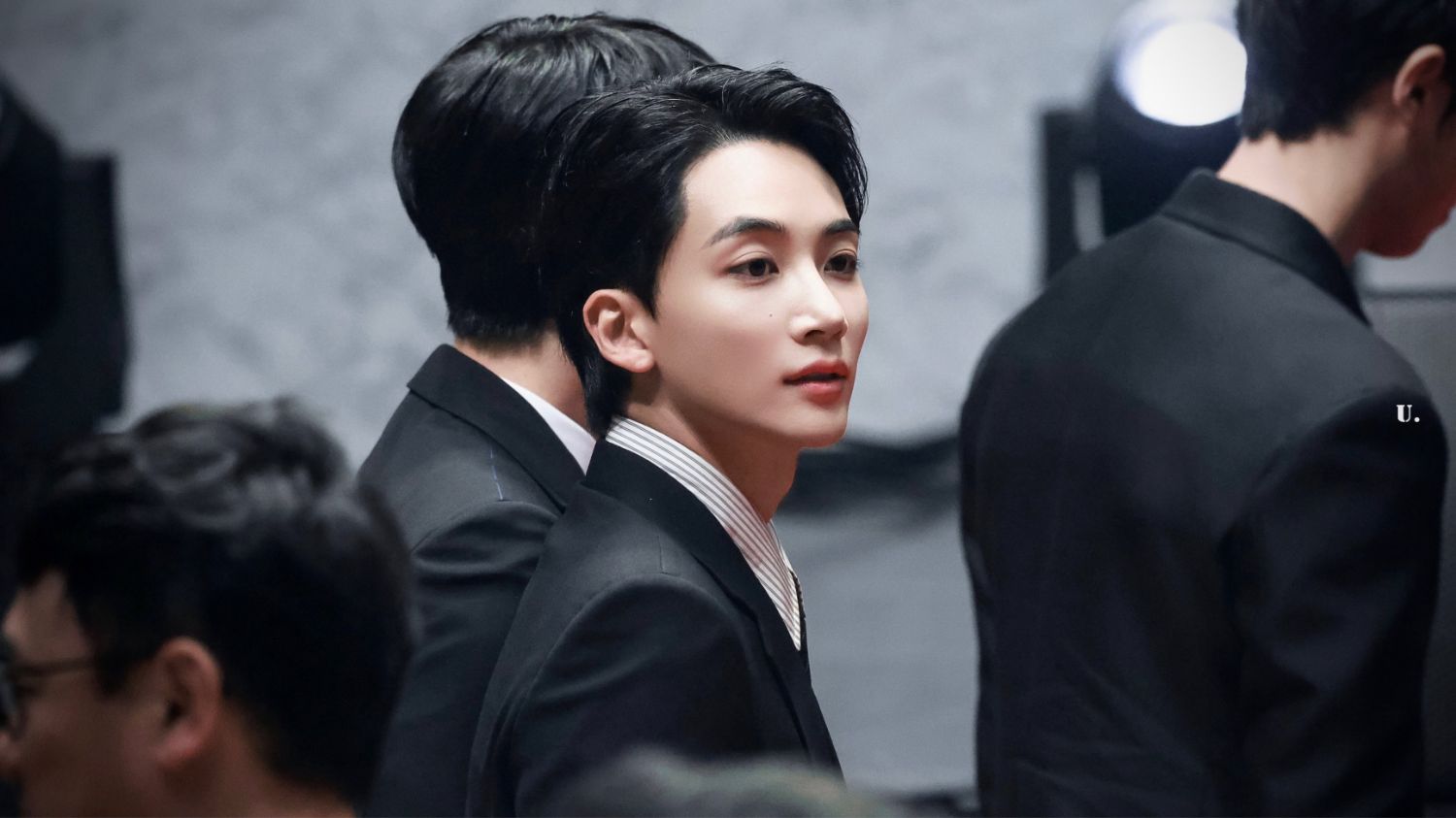 Recent activity shot of Jeonghan (SEVENTEEN)