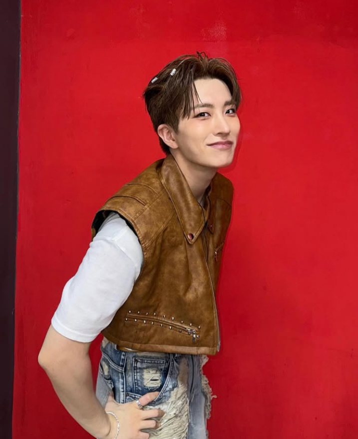 Behind-the-scenes cut of Youngjae (GOT7)