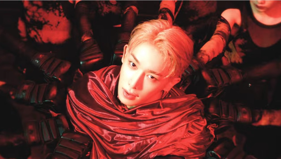 A moment captured by Wonho's fan
