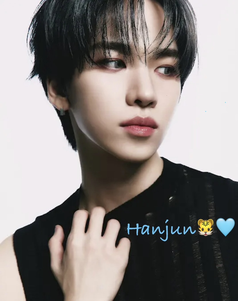 한준 (n.SSign) 최근 활동샷