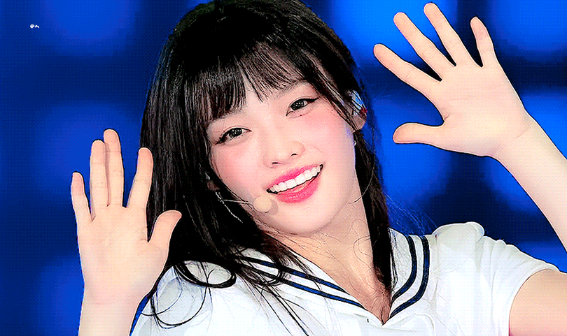 イロハ (ILLIT)の最新写真