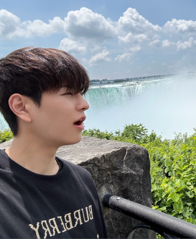 A moment captured by Seungmin (Stray Kids)'s fan