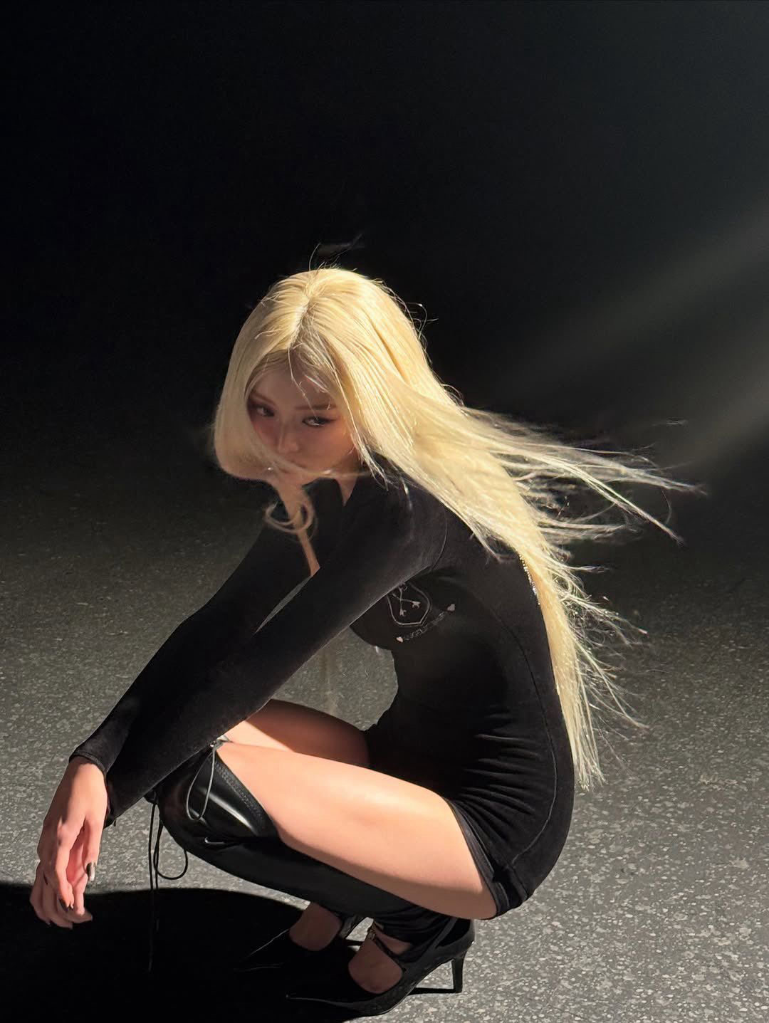 Behind-the-scenes cut of Yuna (ITZY)