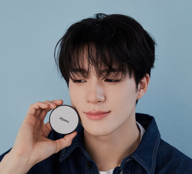 Behind-the-scenes cut of Jeno (NCT DREAM)