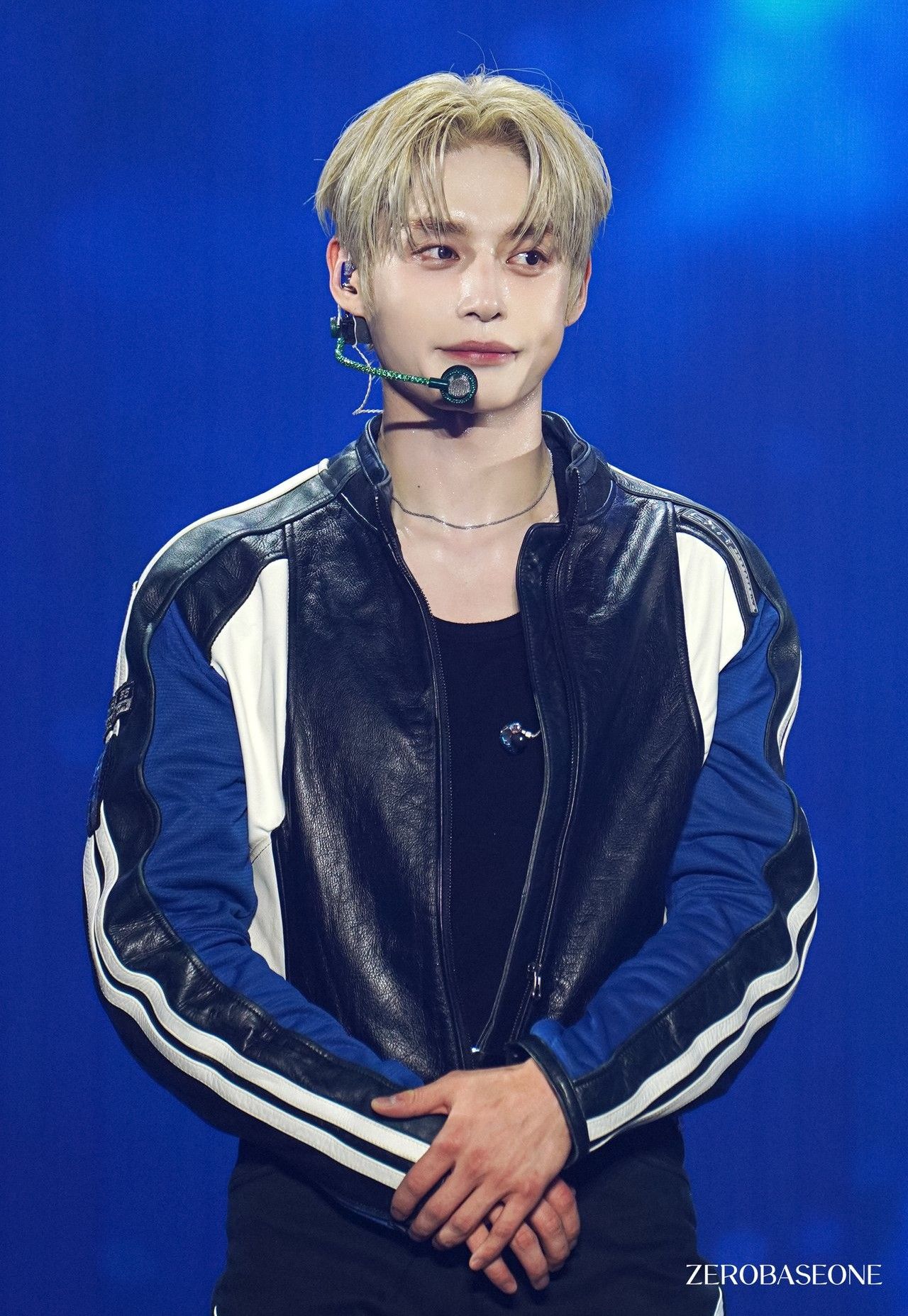 Behind-the-scenes cut of Kim Jiwoong (ZEROBASEONE)