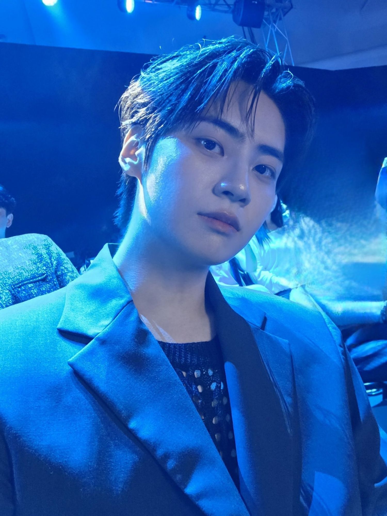 Behind-the-scenes cut of Lee Jinhyuk