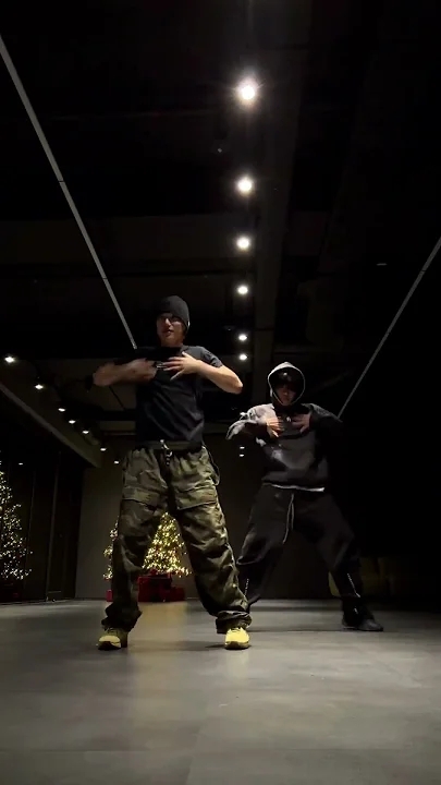 A heartfelt wallpaper shared by Kai (EXO)'s fans