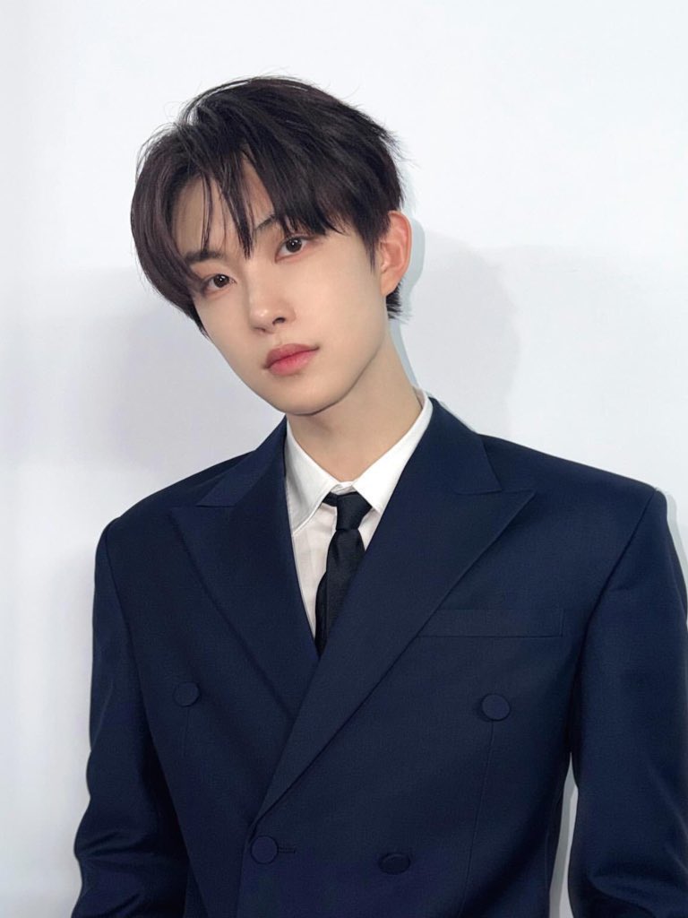 A moment captured by Kim Geonwoo (ALPHA DRIVE ONE)'s fan