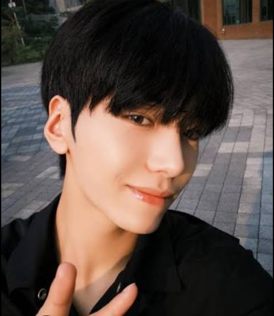 Behind-the-scenes cut of Shao Ziheng (POLARIX)