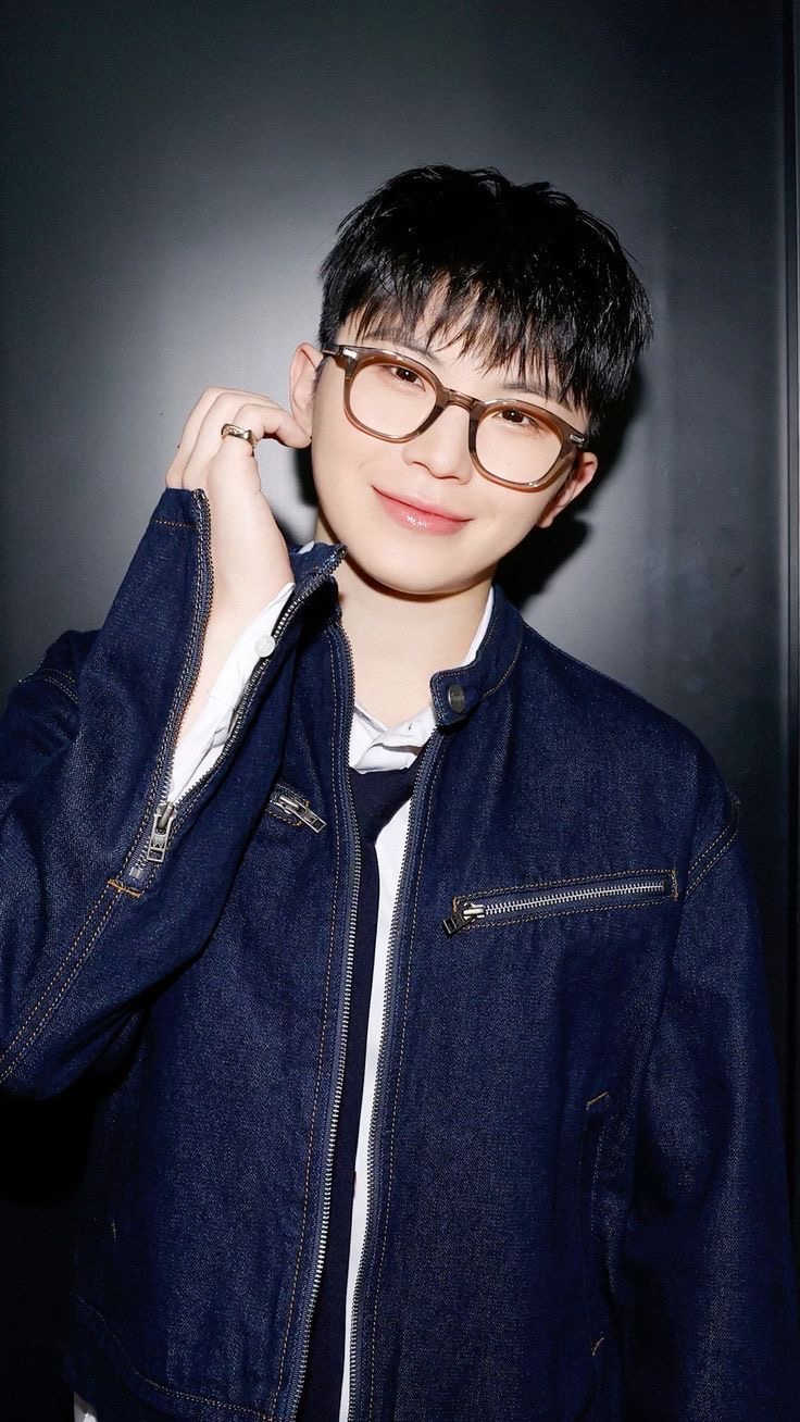 Latest photo of Woozi (SEVENTEEN)