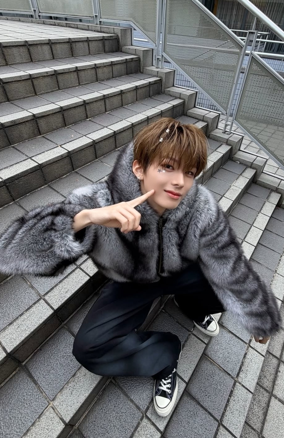 Behind-the-scenes cut of Kyosuke (aoen)