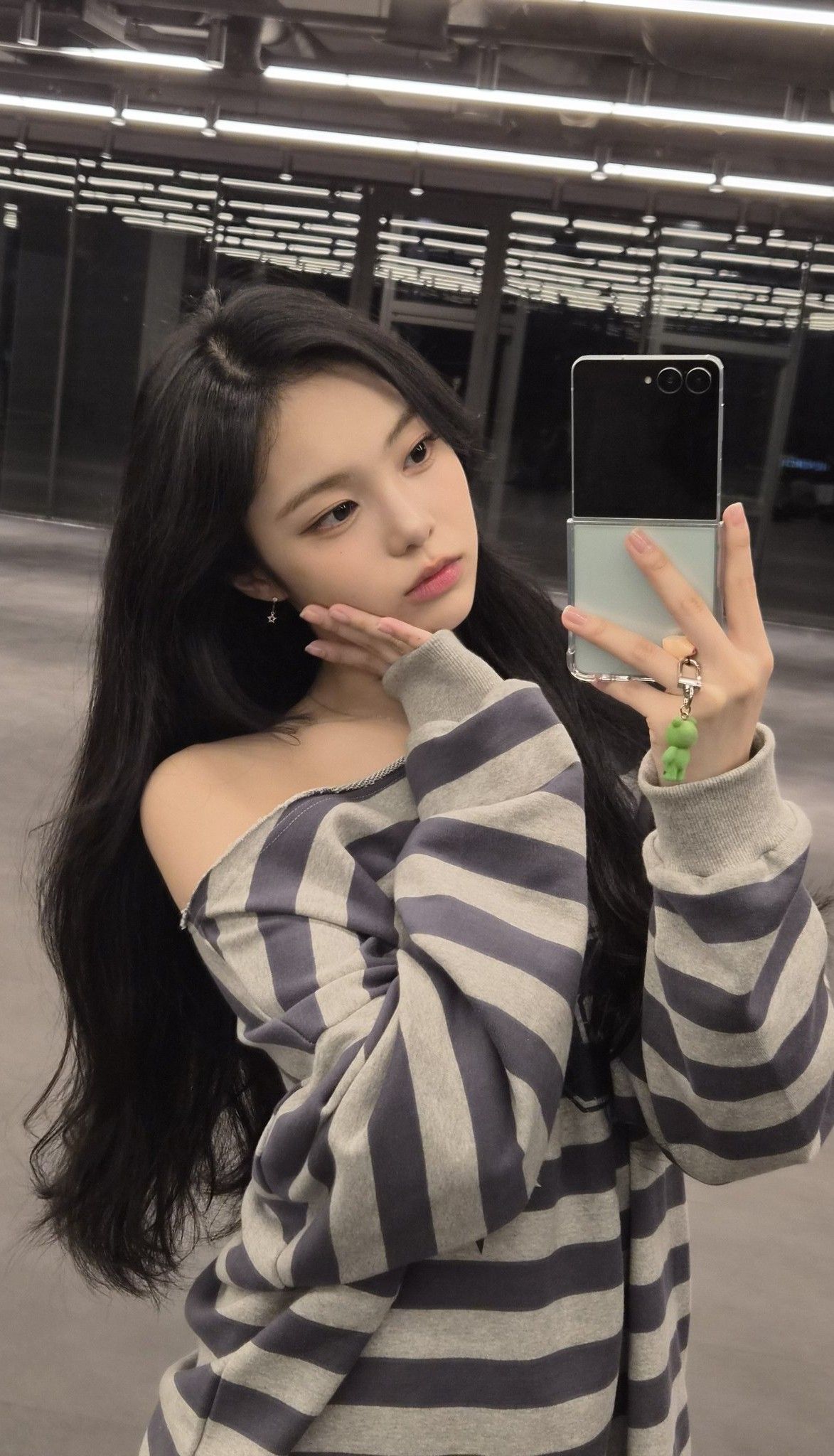 이안 (하츠투하츠)의 팬들이 직접 만든 특별한 배경화면