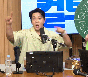 Latest photo of Hwang Chiyeol