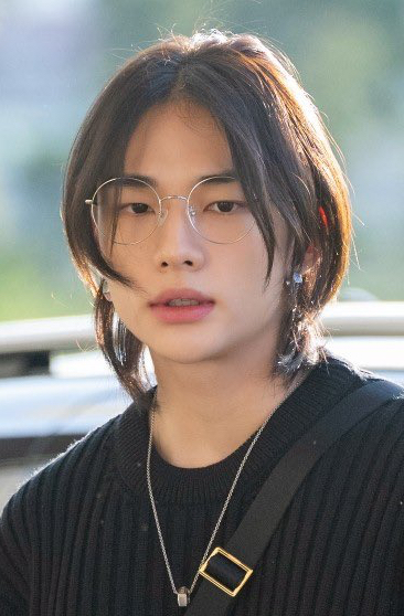 Behind-the-scenes cut of Hyunjin (Stray Kids)