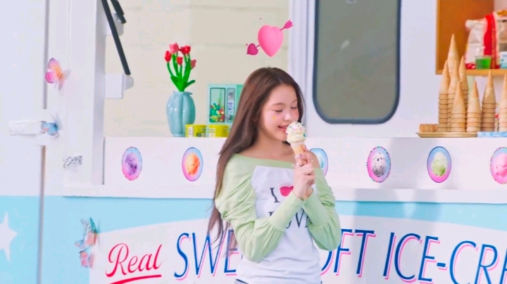 Behind-the-scenes cut of Carmen (Hearts2Hearts)