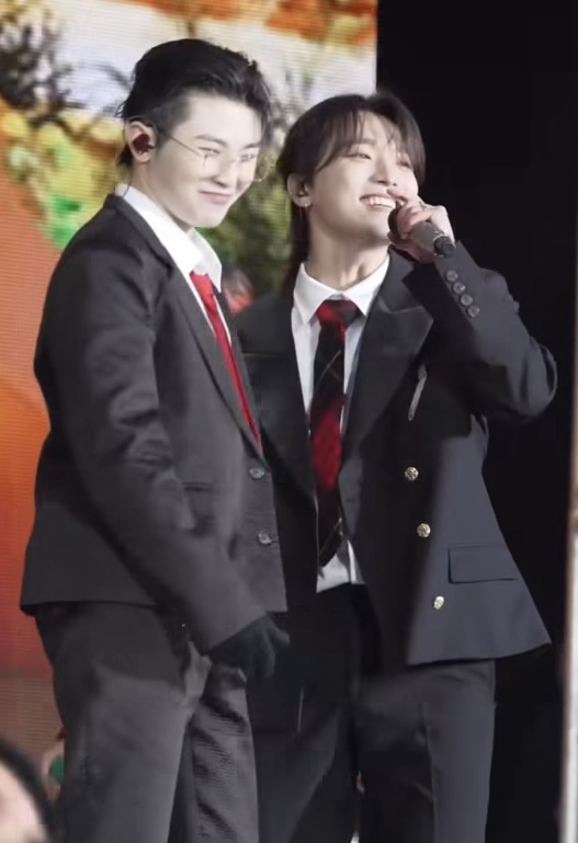 Recent activity shot of Dino (SEVENTEEN)