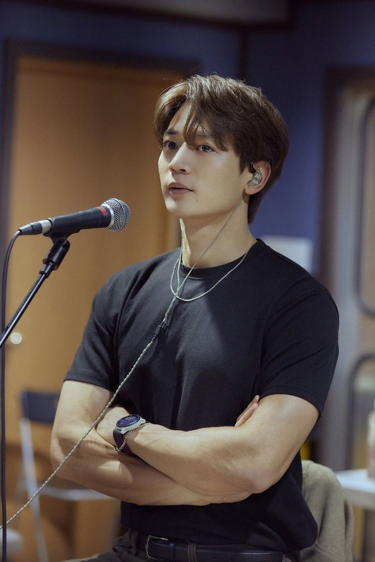 A moment captured by Minho (SHINee)'s fan