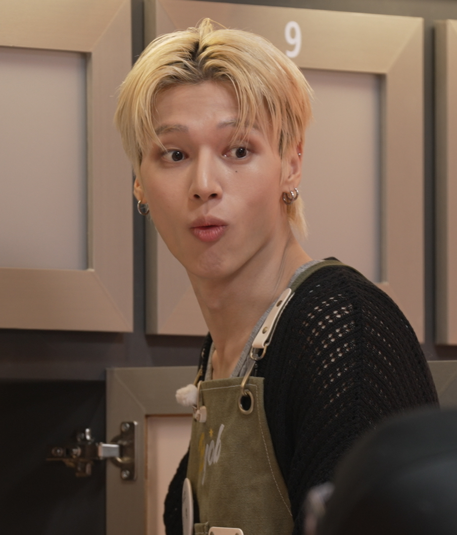 Behind-the-scenes cut of Wooyoung (ATEEZ)