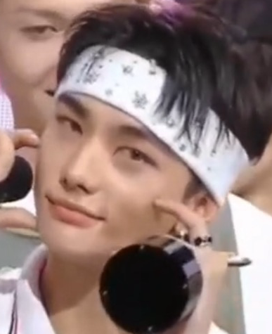 Latest photo of Hyunjin (Stray Kids)