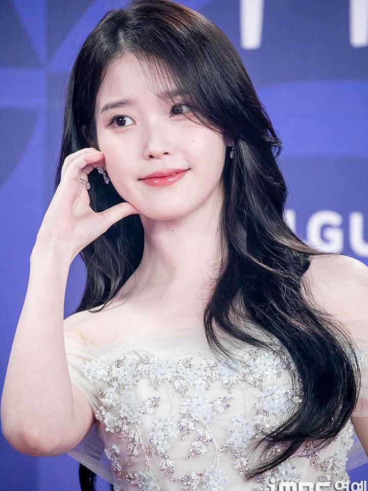 아이유의 최신 사진