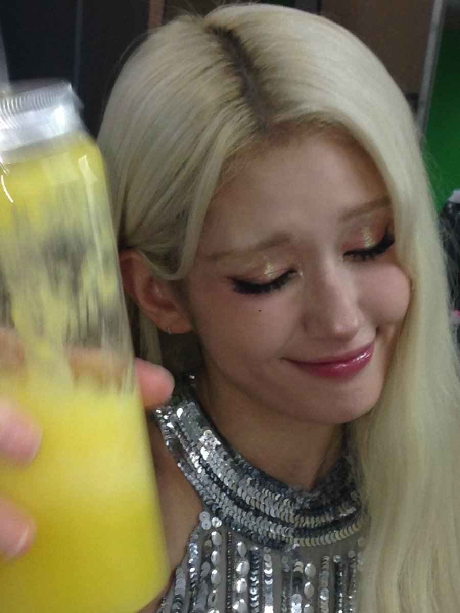 Latest photo of Jeon Somi