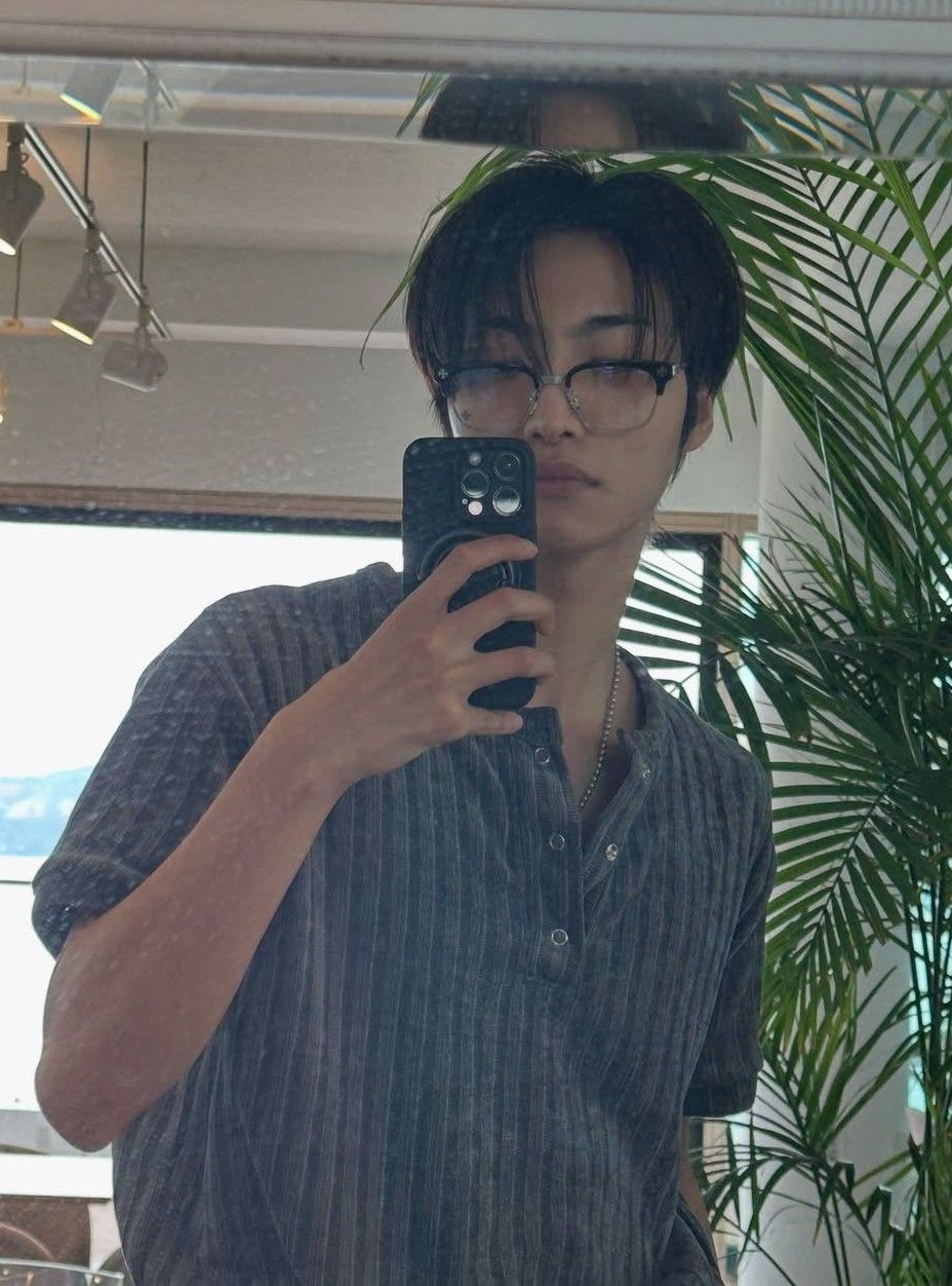 Recent activity shot of Seonghwa (ATEEZ)