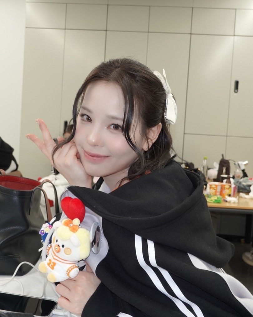 Latest photo of Mako (NiziU)