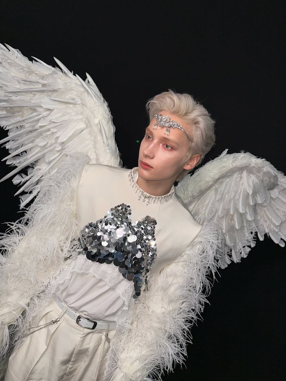 Behind-the-scenes cut of HueningKai (TOMORROW X TOGETHER)