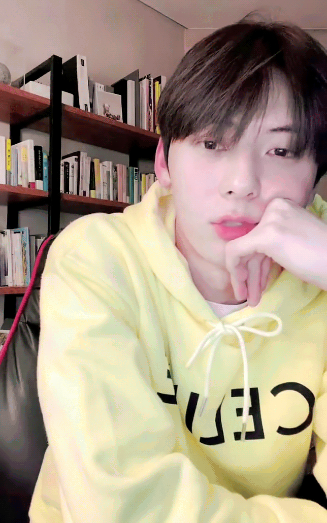 Recent activity shot of Hwang Minhyun