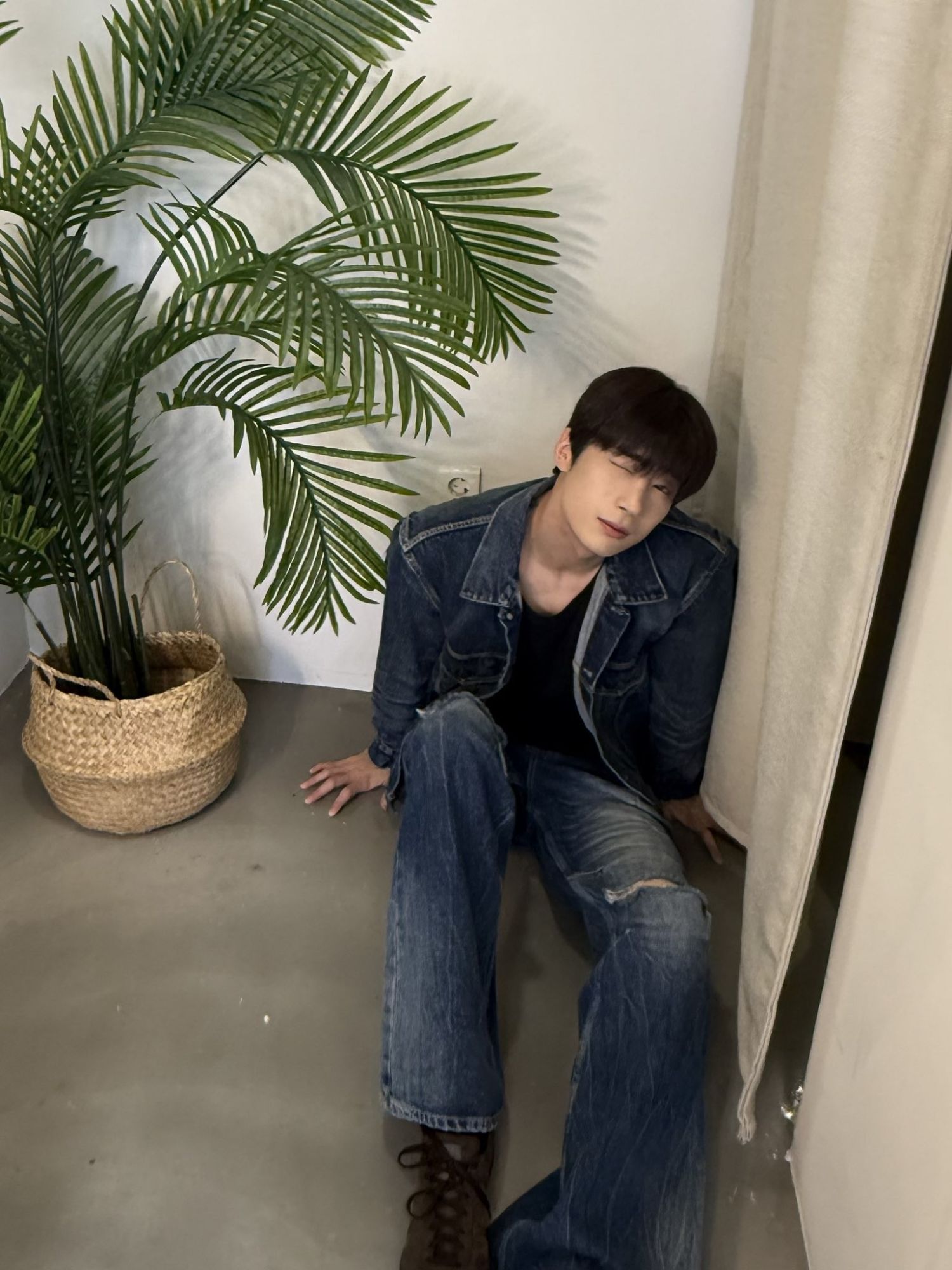 Recent activity shot of Han Seungwoo