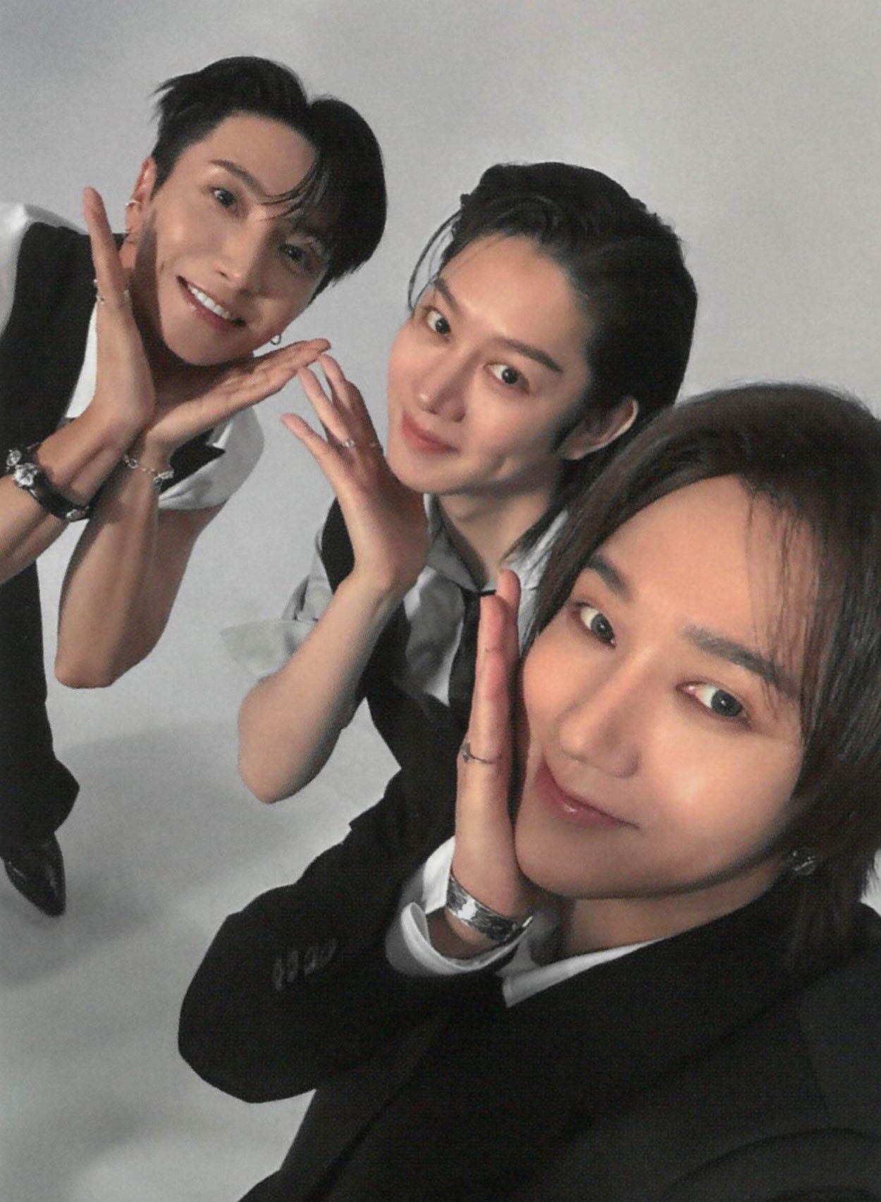 Recent activity shot of Super Junior