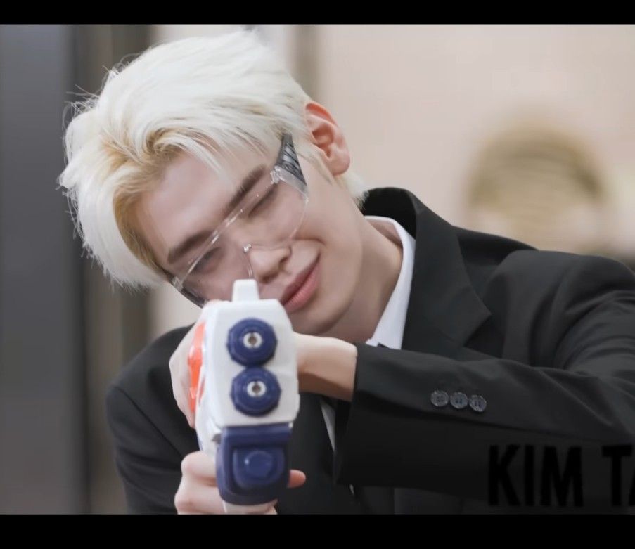 Behind-the-scenes cut of Kim Taerae (ZEROBASEONE)