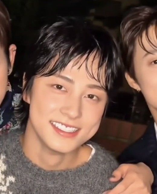 Momen yang diabadikan oleh penggemar Taki (&TEAM)