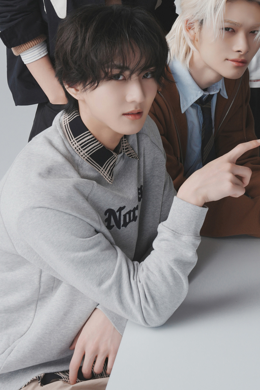 Latest photo of Jungwon (ENHYPEN)