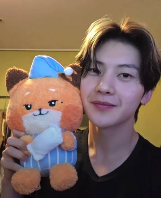 Latest photo of Seok Matthew (ZEROBASEONE)