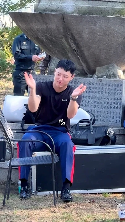 The most beloved wallpaper among WOODZ's fans