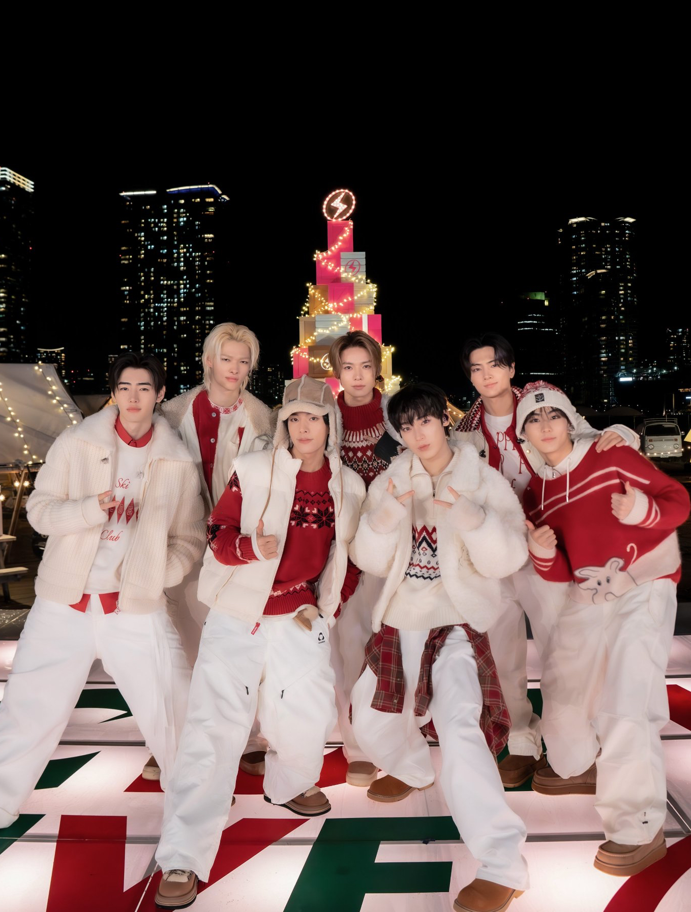 Latest photo of ENHYPEN