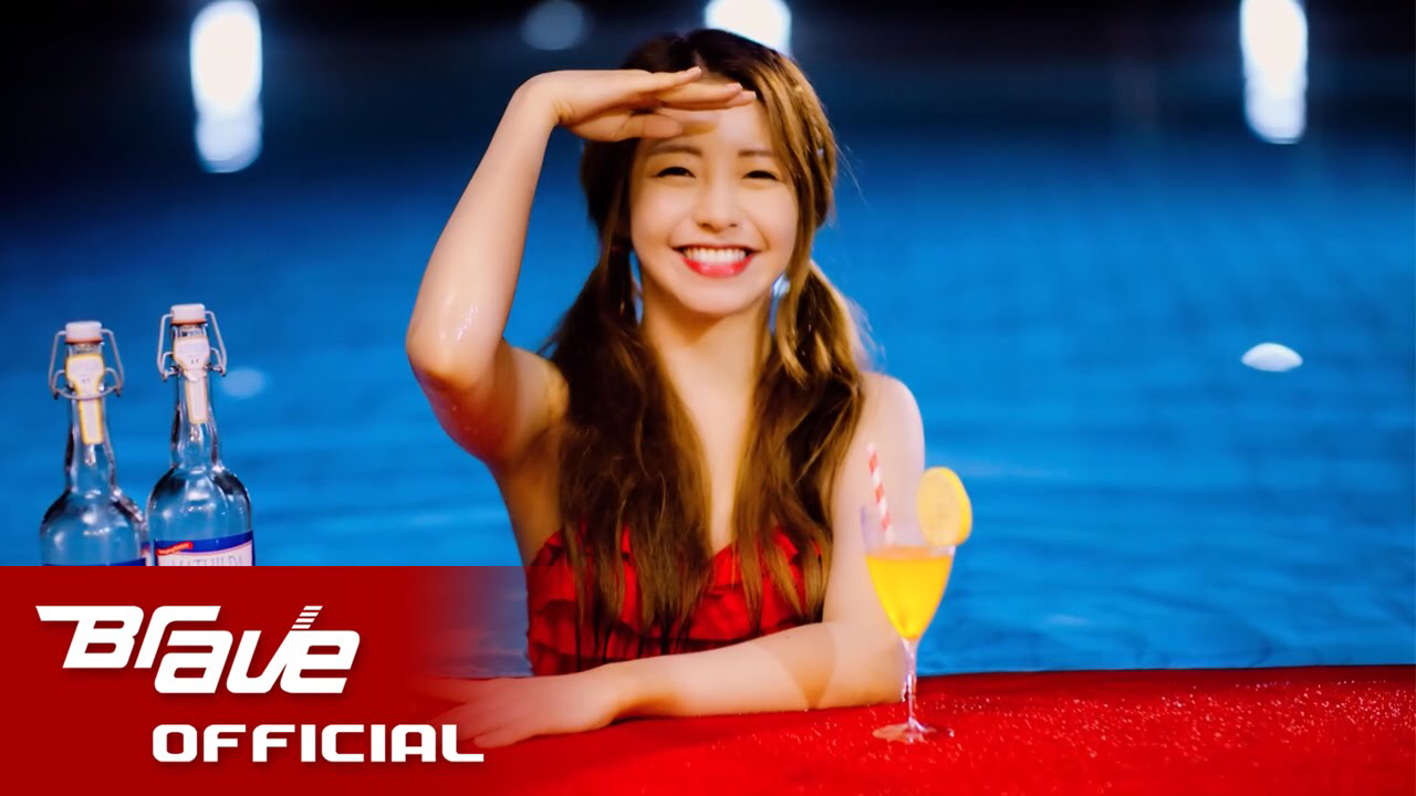 Behind-the-scenes cut of BBGIRLS