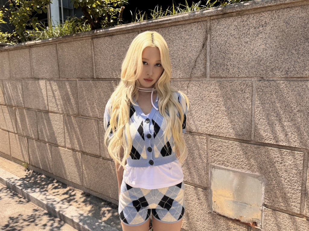 A moment captured by WJSN's fan