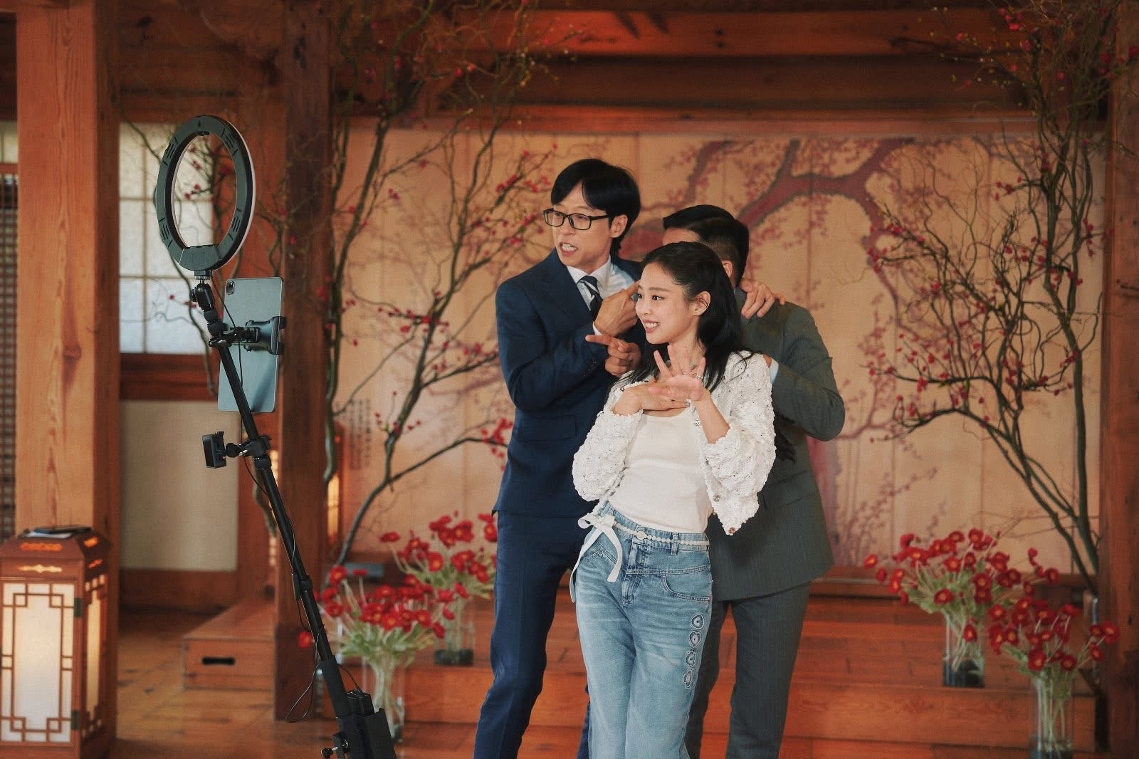Recent activity shot of Jennie (BLACKPINK)