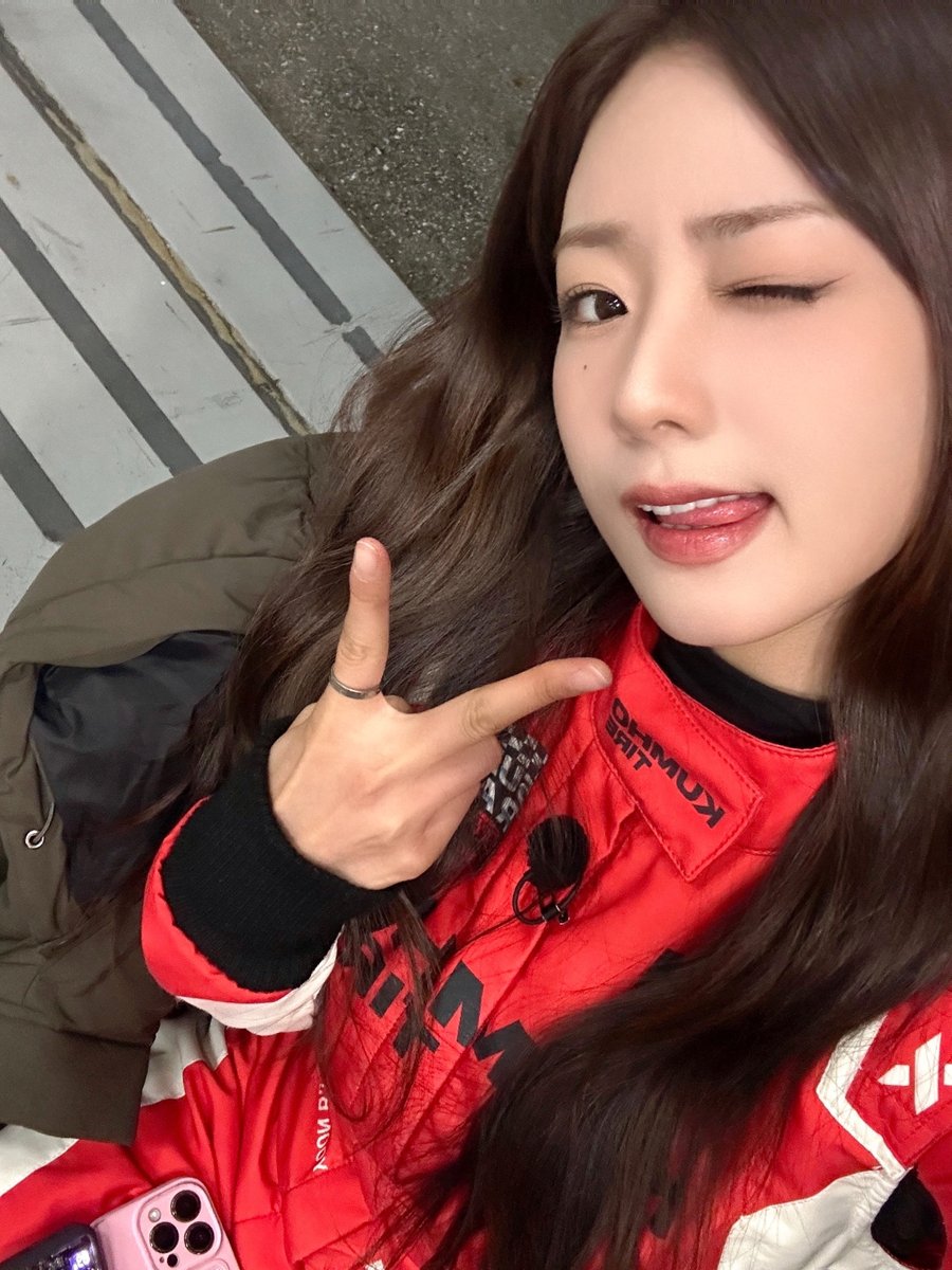 Apinkの舞台裏ショット